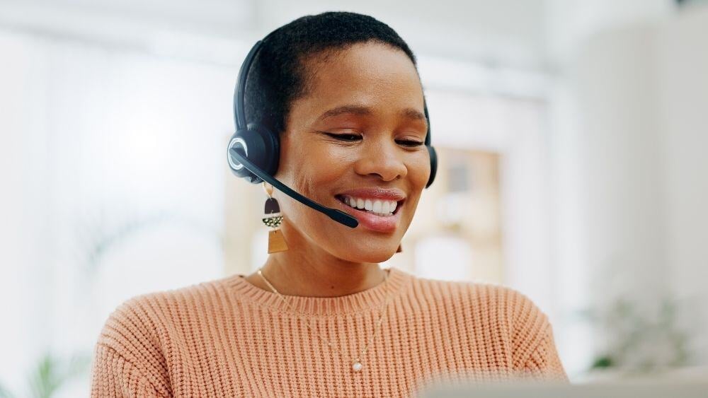 Capable and knowledgable remote agent assists a student on a call